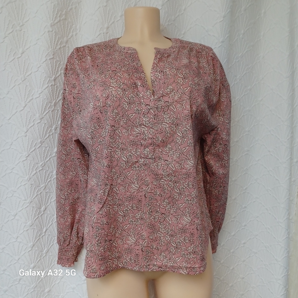 a.n.a Women Size M Pink Floral Women's Blouse